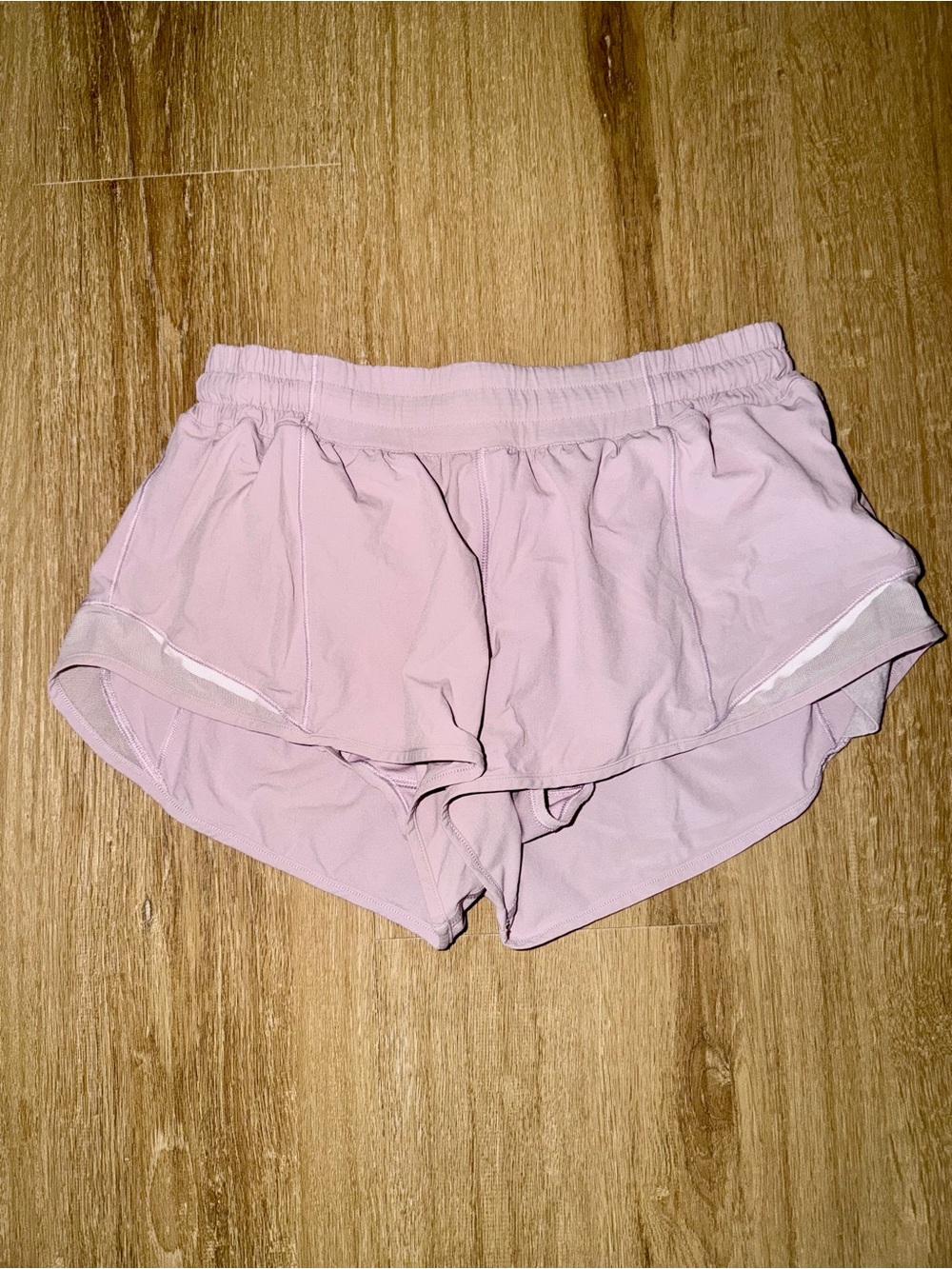 lululemon athletica | lululemon Hotty Hot 2.5” Shorts in Lilac
